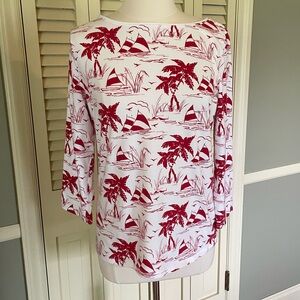 Talbots 3/4 sleeve tshirt in red tropical print ( like new)